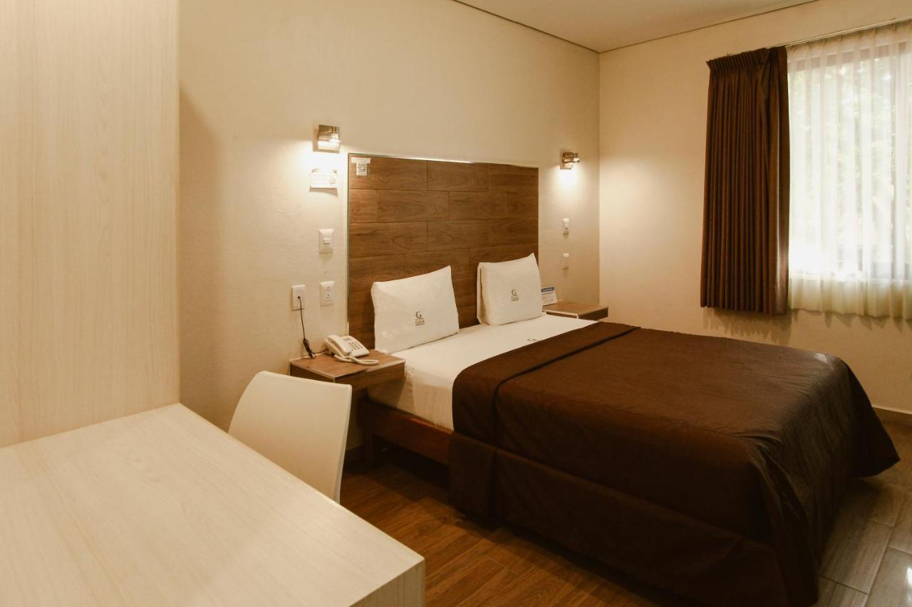 Hotel Guiva Aeropuerto Oaxaca Bagian luar foto