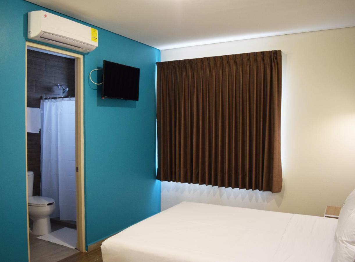 Hotel Guiva Aeropuerto Oaxaca Bagian luar foto